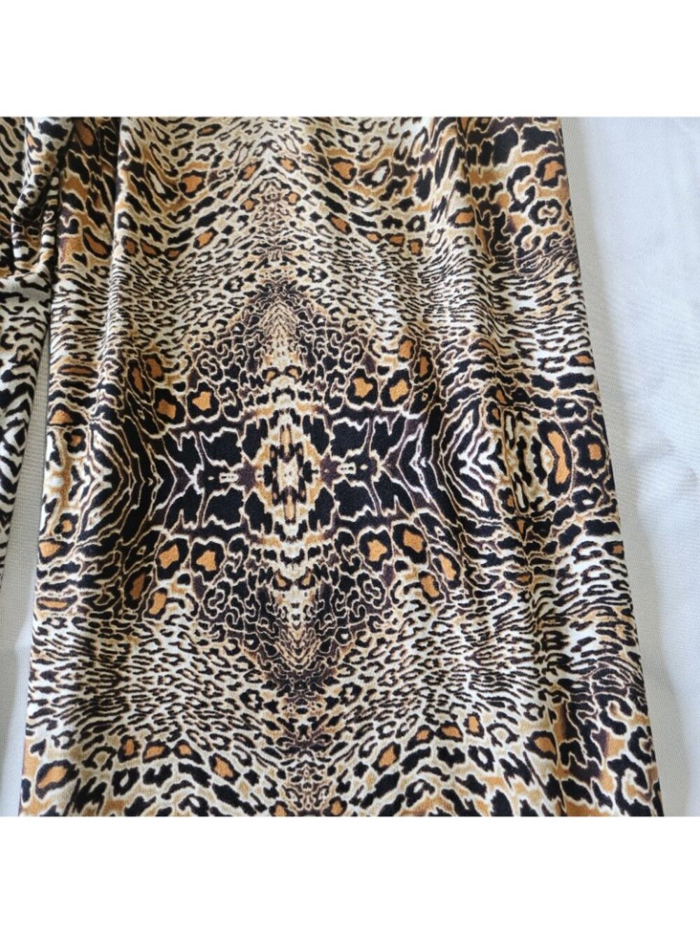 Robert Louis Bold Animal Print Wide Leg Pants Womens M Leopard Cheetah Palazzo - Picture 8 of 10